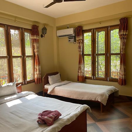 Tara Guesthouse - Sauraha,Chitwan Luaran gambar
