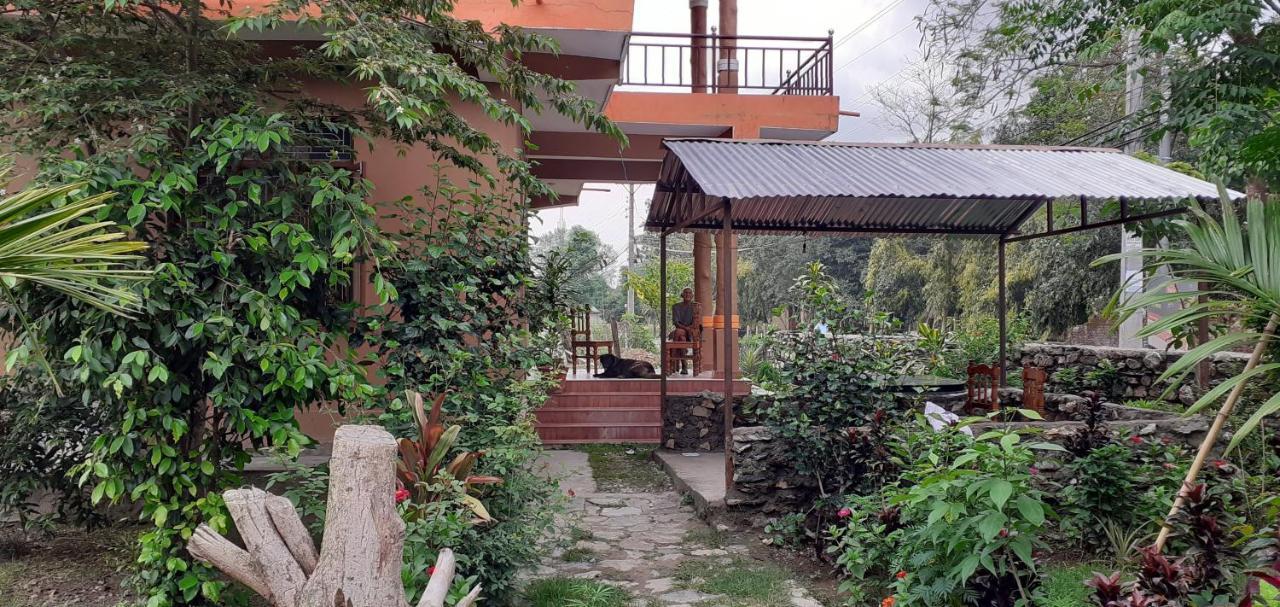 Tara Guesthouse - Sauraha,Chitwan Luaran gambar