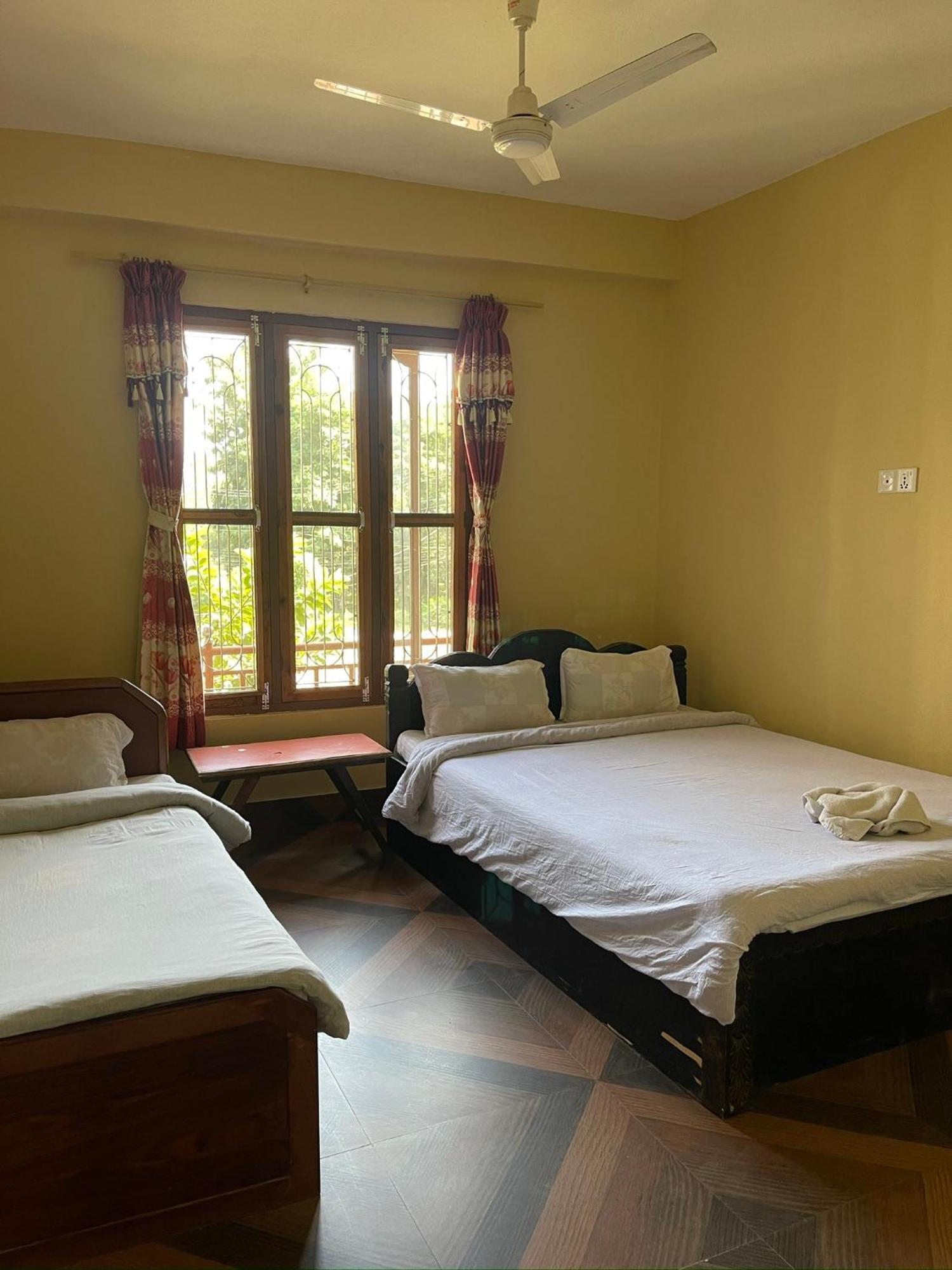 Tara Guesthouse - Sauraha,Chitwan Luaran gambar